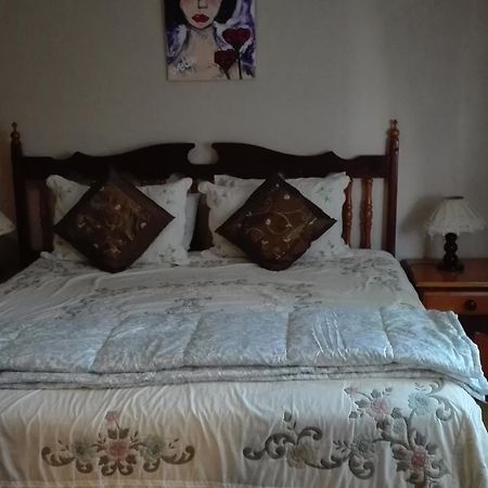 50 On Theal Apartamento Parow Exterior foto